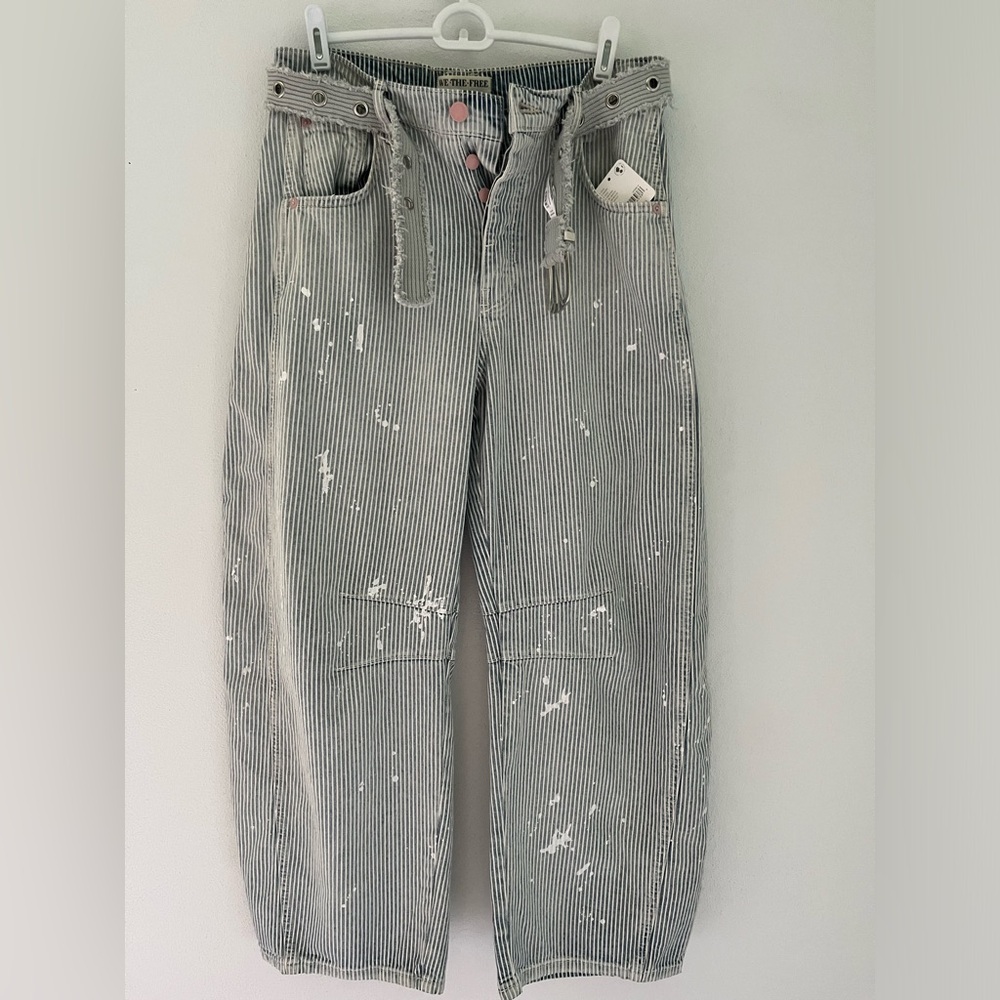 NWT Free People Good Luck wide leg barrel jeans in Tracks color size 27.